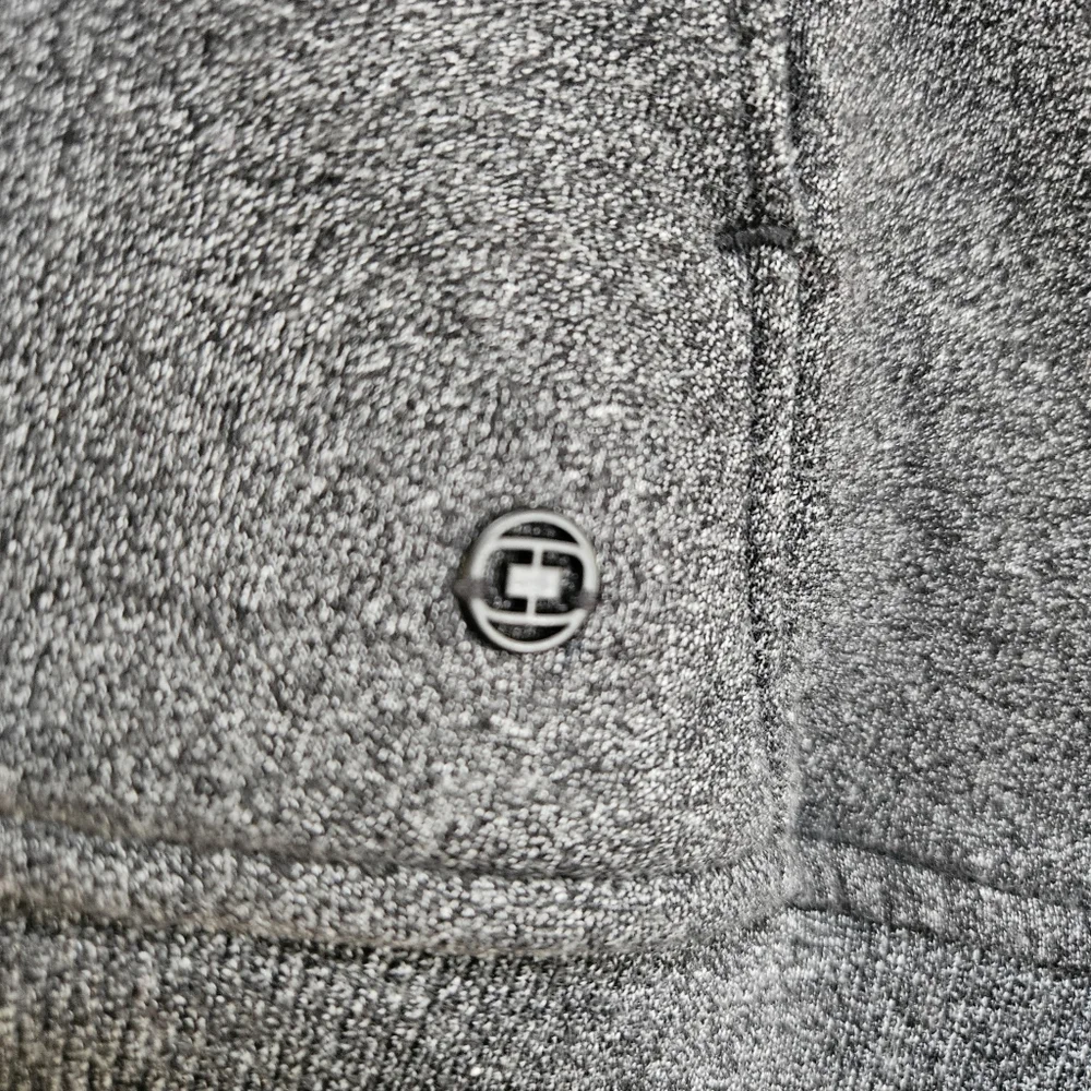 OGIO ENDURANCE Hoodie With John deere Logos - Picture 4 of 9